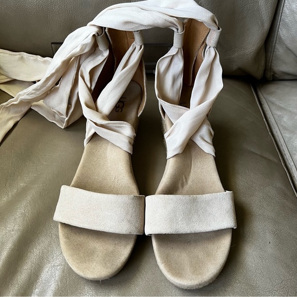 UGG Trina Wedge Sandals Nude Size 9.5 - Picture 4 of 11